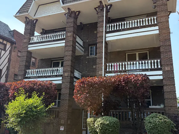 2757 Euclid Heights Blvd #7, Cleveland, OH 44106