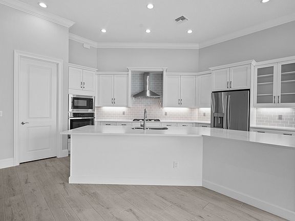 Kitchen I Sage Grande Inventory shown for reference