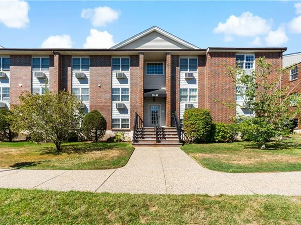 671 Metacom Ave Unit 39, Bristol, RI 02809