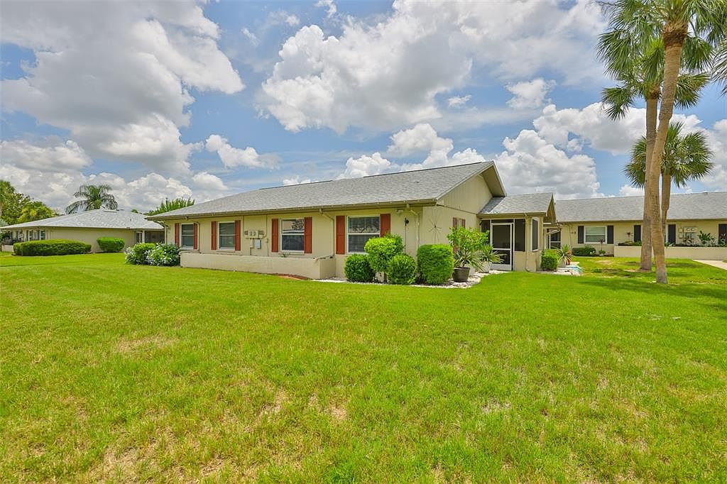 1905 Canterbury Ln UNIT 17