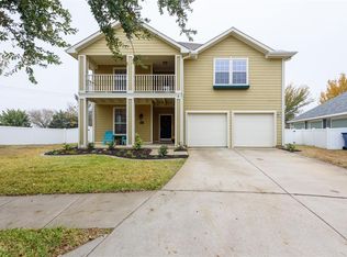 1601 Mary Ln, Aubrey, TX 76227