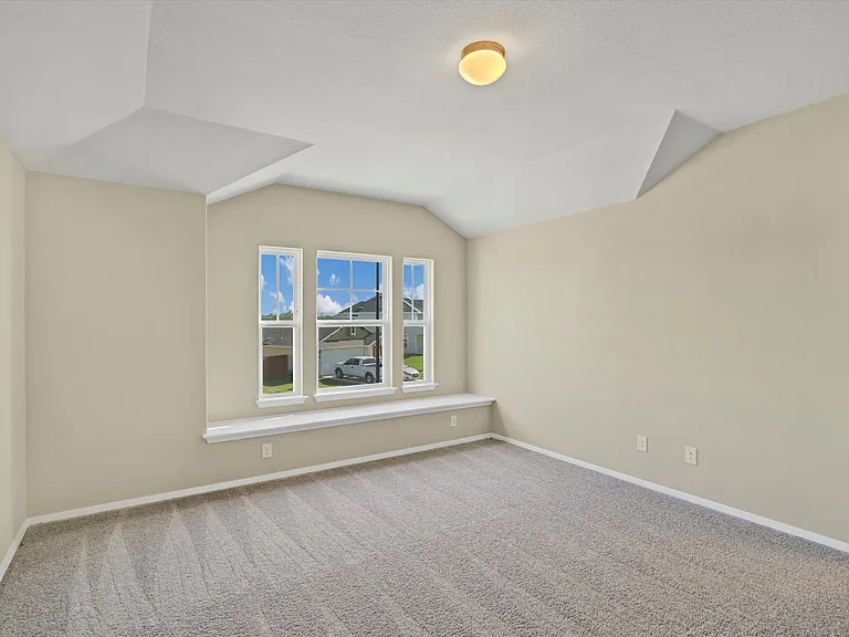 235 Trailside Ln — Photo 9