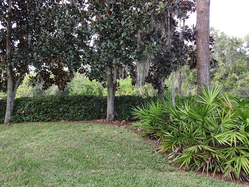 1st image of 932 Villeroy Greens Dr