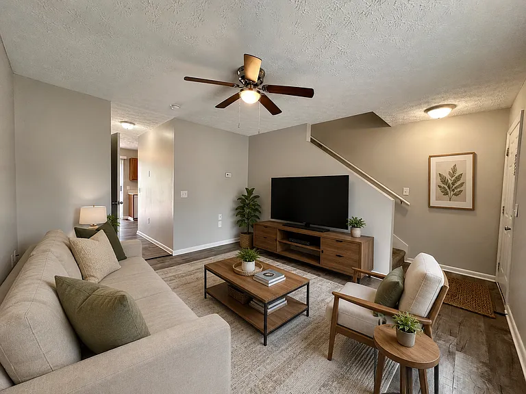 Lakeland Hills Apartment Homes — Photo 34