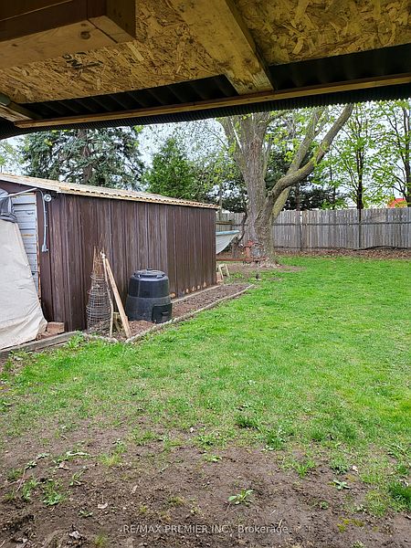 Toronto House for rent - 4 Bedrooms — photo 22