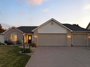 8921 Crosier Ln, Fort Wayne, IN 46825