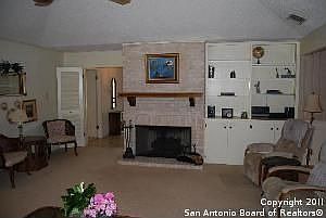 4th image of 5933 Archwood