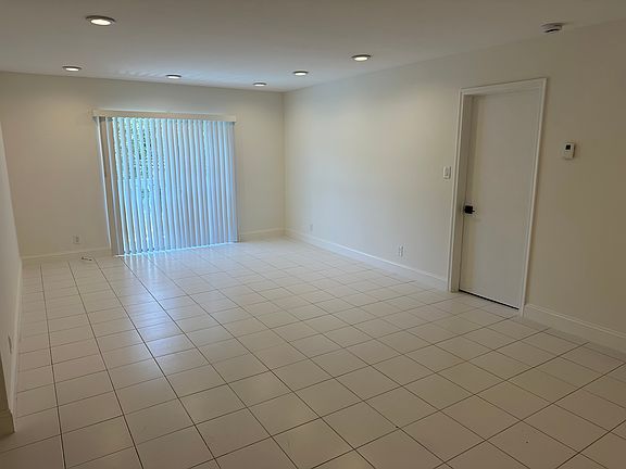 Living Rm