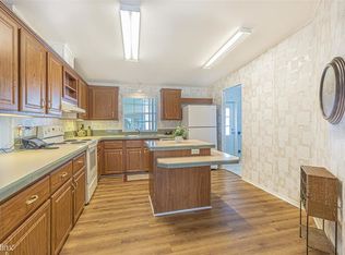 37428R Neukom Ave, Zephyrhills, FL 33541