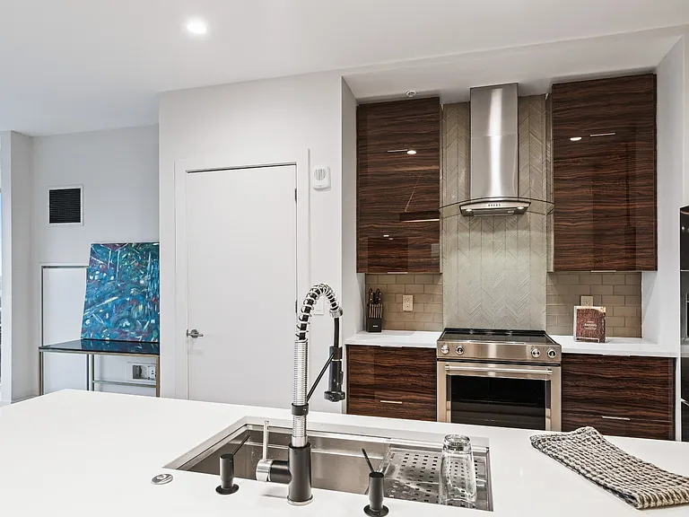 515 Church St #3011 — Photo 13