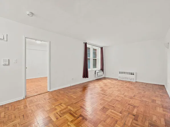 5022 40th St APT 1A, Long Island City, NY 11104