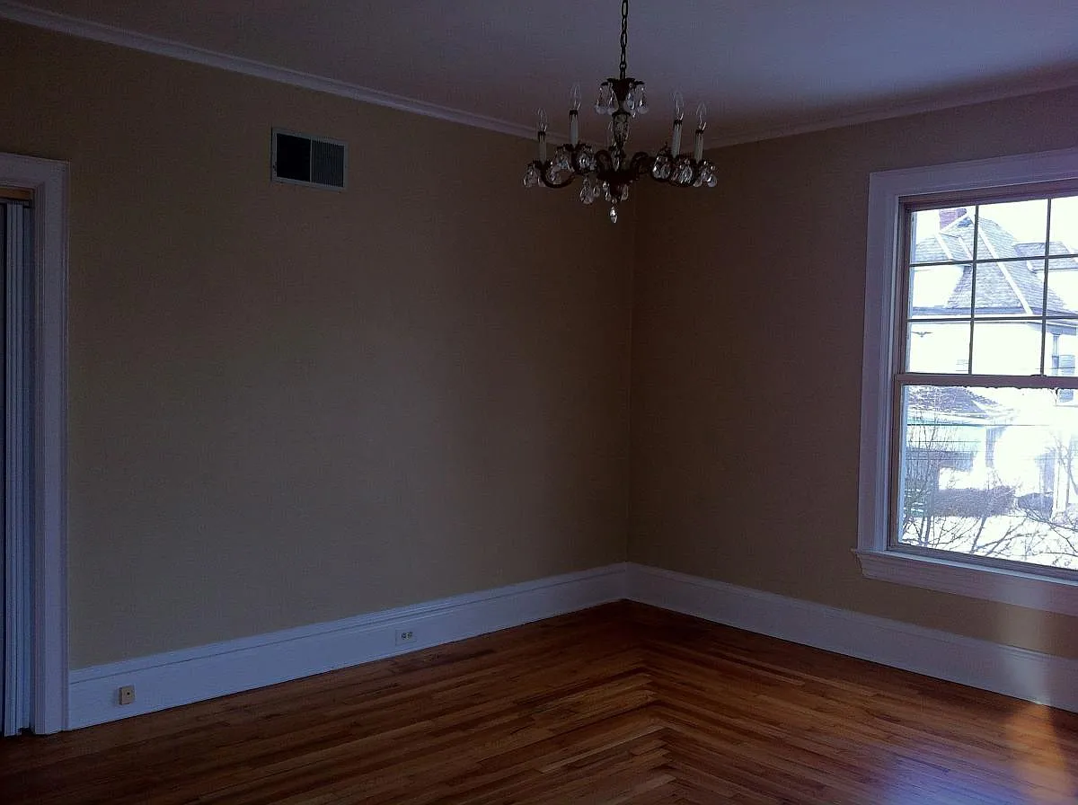 495 Duncan Ave #2 photo 1