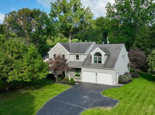 1719 Crossfield Dr, Lancaster, PA 17603