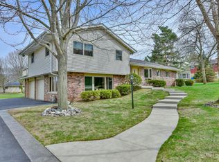 750 Westbrooke Pkwy, Waukesha, WI 53186