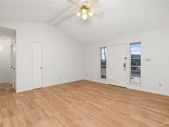3rd image of 1505 Evergreen Ave