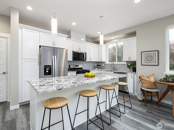 3rd image of 1515 N Waugh Road #B