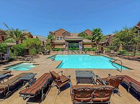 3975 N Hualapai Way