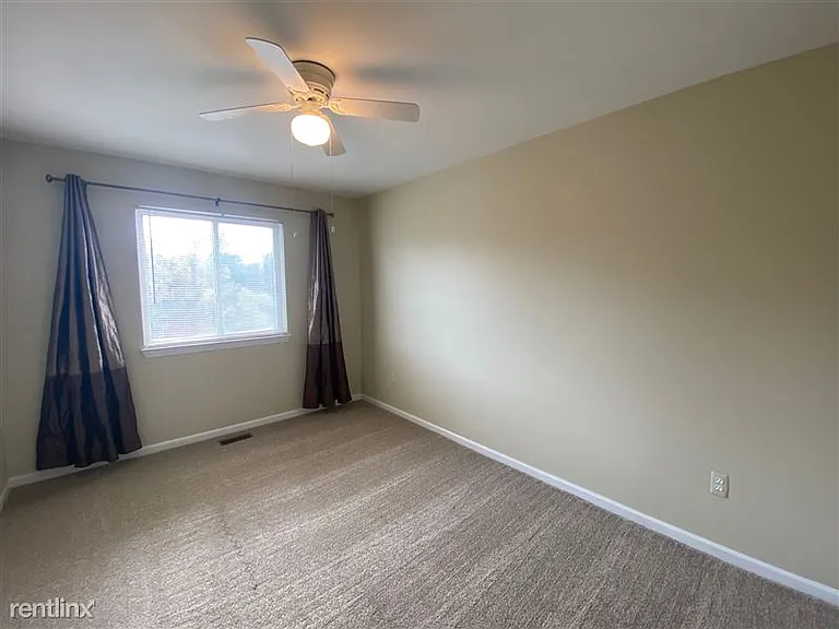 6710 Summerdale Ct E — Photo 24