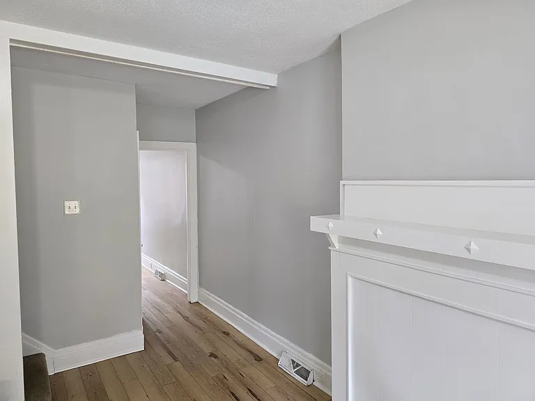 602 Sebring Ave — Photo 3
