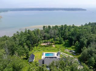 9 Bayview Dr, Cumberland Foreside, ME 04110