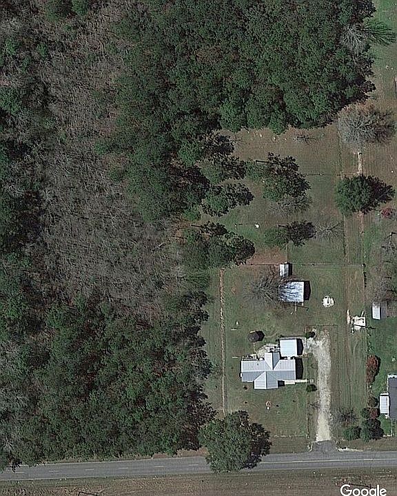 2nd image of 23521 Saucier Fairley Rd
