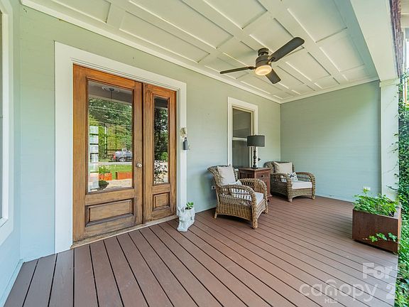 3rd image of 521 Forest Ln