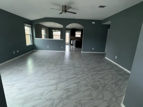 104 Christopher Dr, Killeen, TX 76542