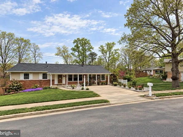 12402 Colby Dr, Woodbridge, VA 22192