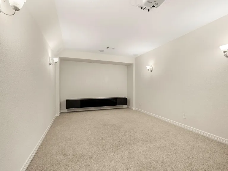 9439 Peralta Creek Ct — Photo 25