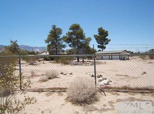 9168 Fairlane Rd, Lucerne Valley, CA 92356