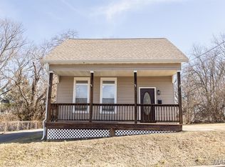 216 N Fritz St, Lebanon, IL 62254