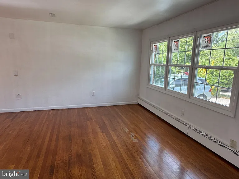 14212 Fisher Ave — Photo 8