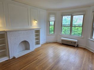 6304 N Kenmore Ave #3, Chicago, IL 60660
