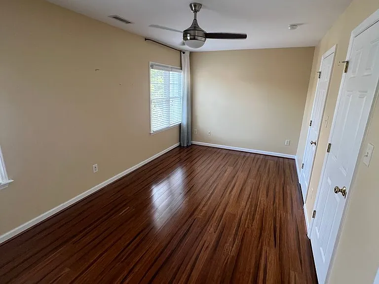 50307 Governors Dr — Photo 14