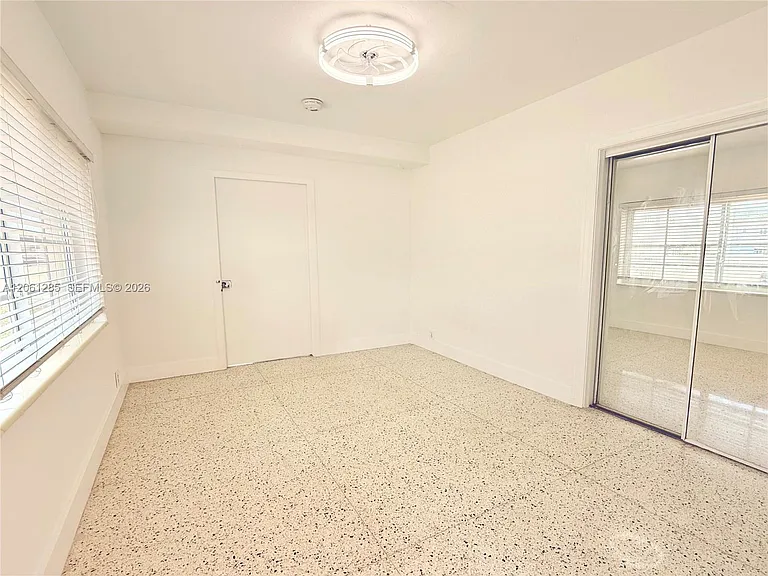 7400 Harding Ave #5 — Photo 2