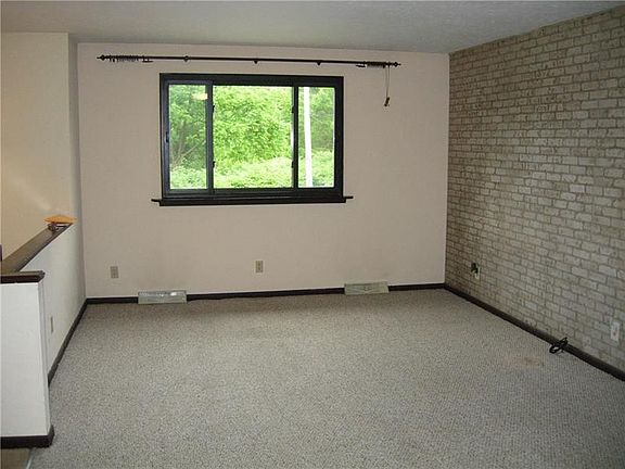 2nd image of 315 Lincoln Ave