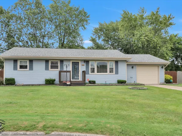 7713 Wallace St, Merrillville, IN 46410