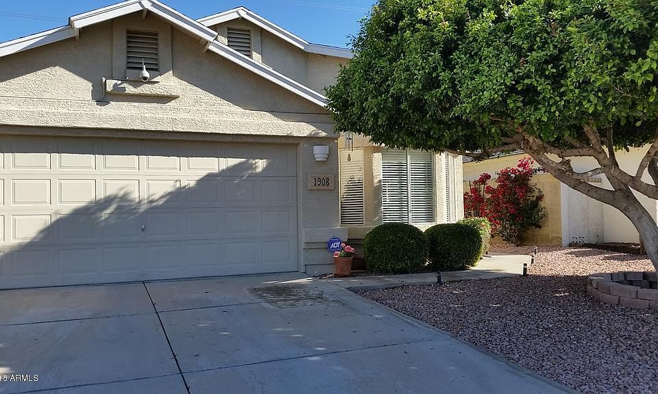 1st image of 1908 E Villa Theresa Dr