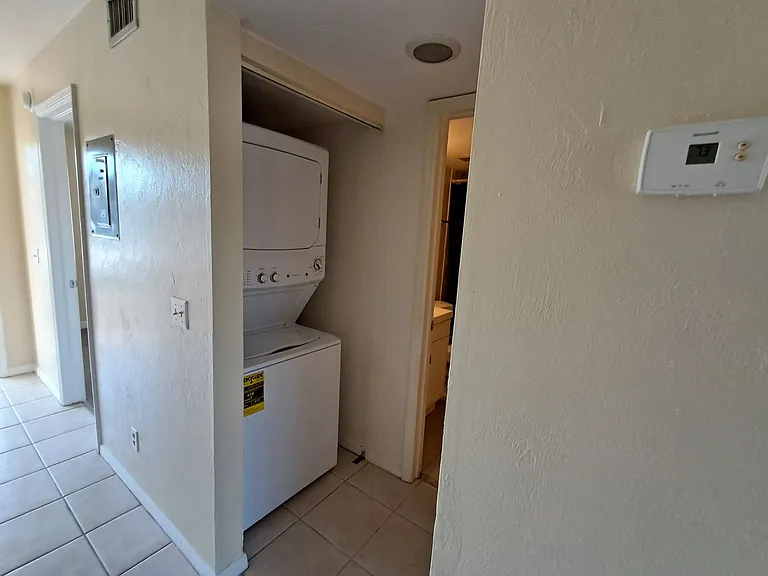 22523 Westchester Blvd #F101 — Photo 13