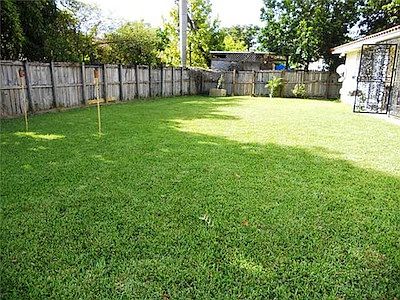 5th image of 14300 NE 2nd Pl