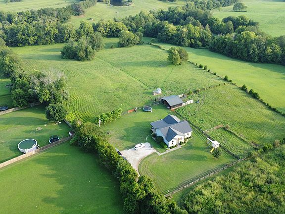 5th image of 7121 Camargo Levee Rd