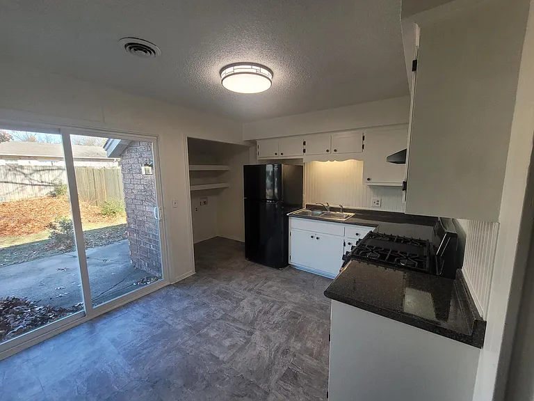 2506 Jo Ave #B — Photo 6