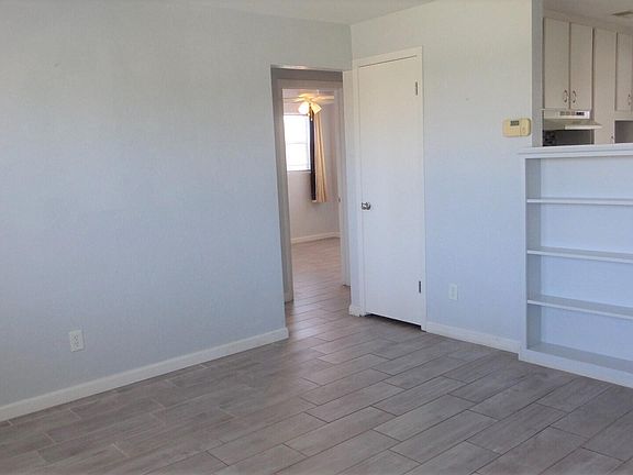 5th image of 24 Beechwood Dr