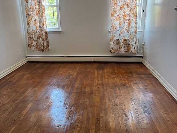 2nd image of 2656 Harway Ave #2