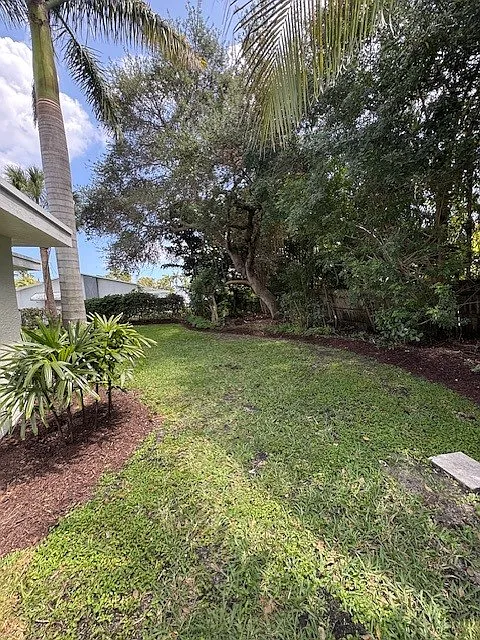 3 bed, 1645 sqft, $4,000 — Photo 3