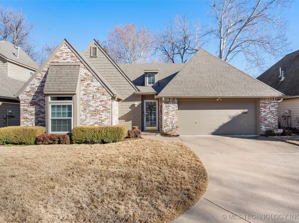 5533 S Delaware Ct, Tulsa, OK 74105