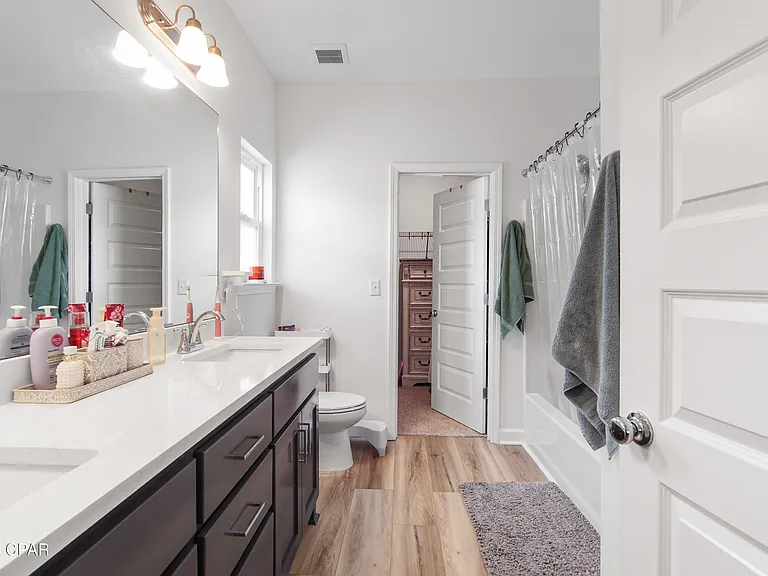 309 Raven Ln — Photo 18