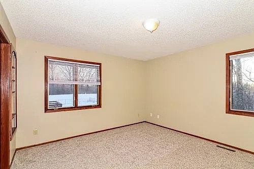5th image of 1424 87th Ave N