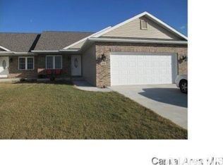 4514 Castle Pines Dr, Springfield, IL 62711