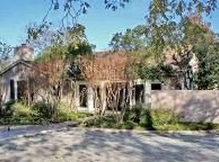 203 Elizabeth Rd, Terrell Hills, TX 78209